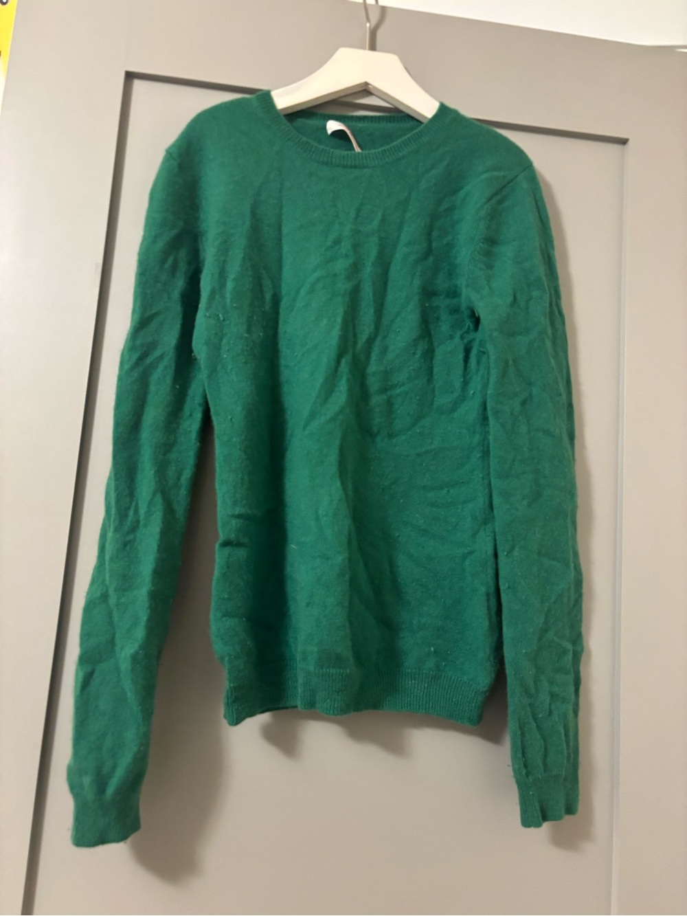 Women’s Cashmere Green Crewneck Sweater - Classic Everyday Knit